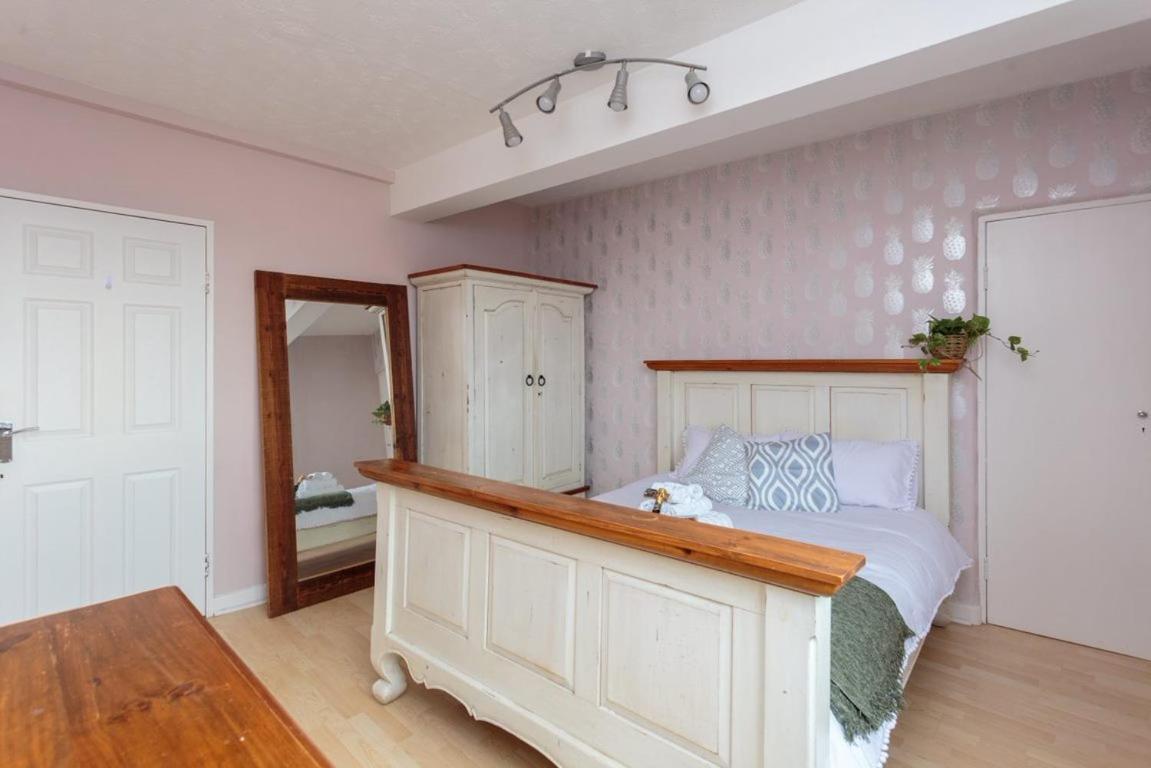 Gorgeous 3-Bed Flat, 15 Minutes To City Centre Единбург Екстер'єр фото